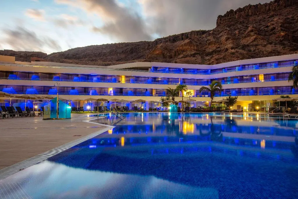 Pool, Radisson Blu Resort & Spa Gran Canaria Mogan, Gran Canaria