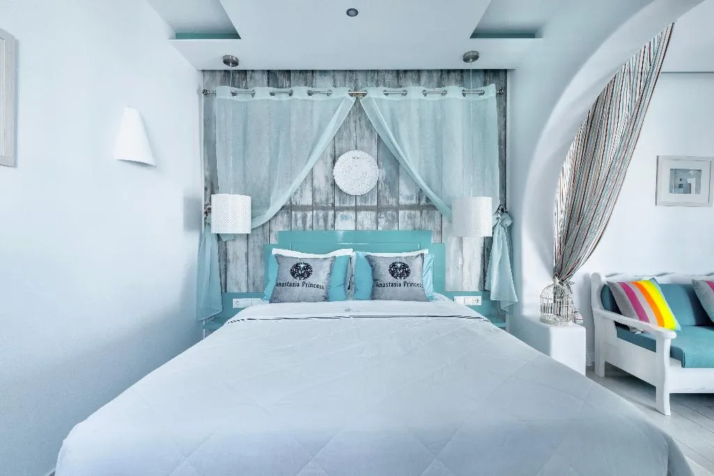 STUDIO SUPERIOR GARDEN VIEW Room, Anastasia Princess Luxury Beach Residence, Santorini