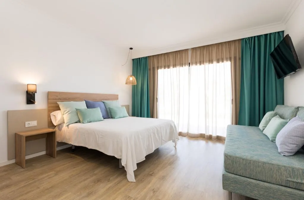 Double or Twin POOL VIEW Room, MarSenses Paradise Club Hotel, Menorca