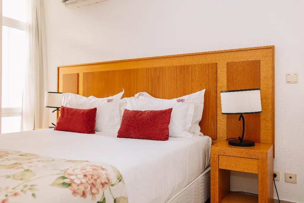 APARTMENT DELUXE TWO BEDROOM Room, Muthu Clube Praia da Oura, Algarve