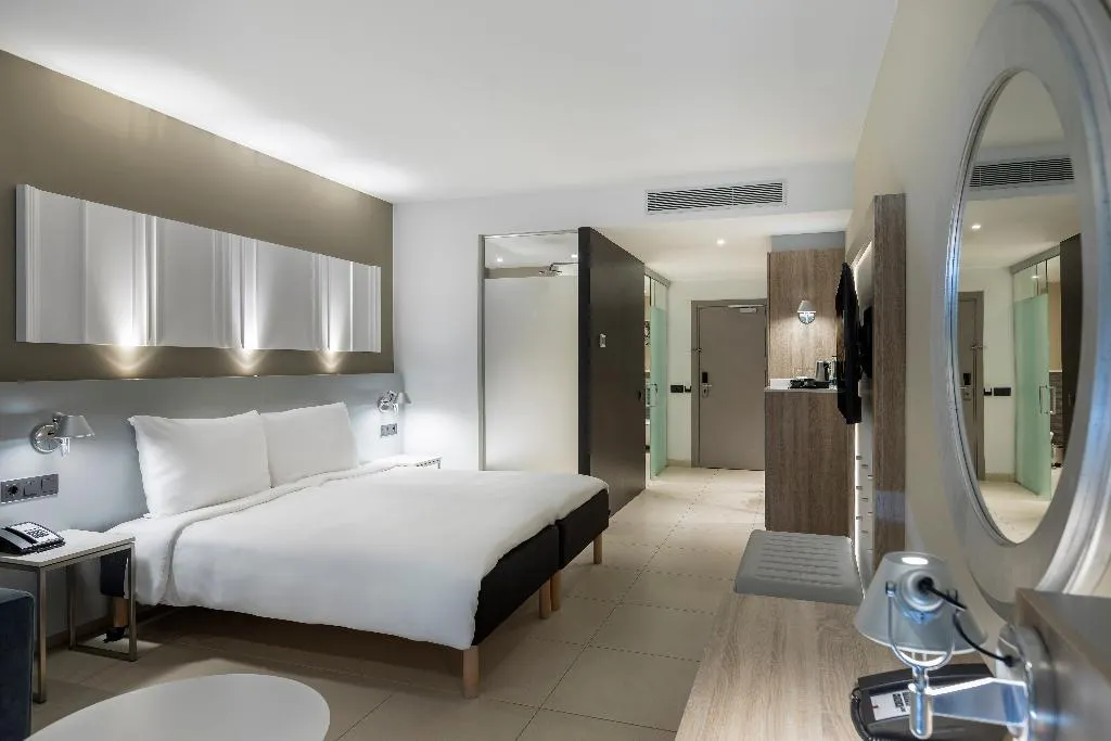FAMILY ROOM SUPERIOR POOL VIEW Room, Radisson Blu Resort & Spa Gran Canaria Mogan, Gran Canaria