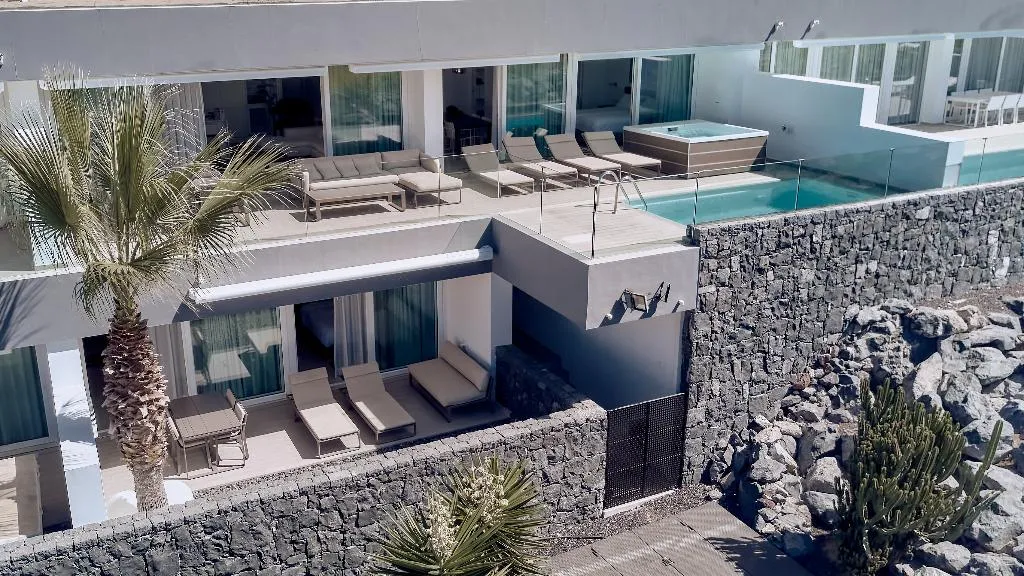 SUITE DELUXE THREE BEDROOM Room, Domes Baobab Suites, Tenerife