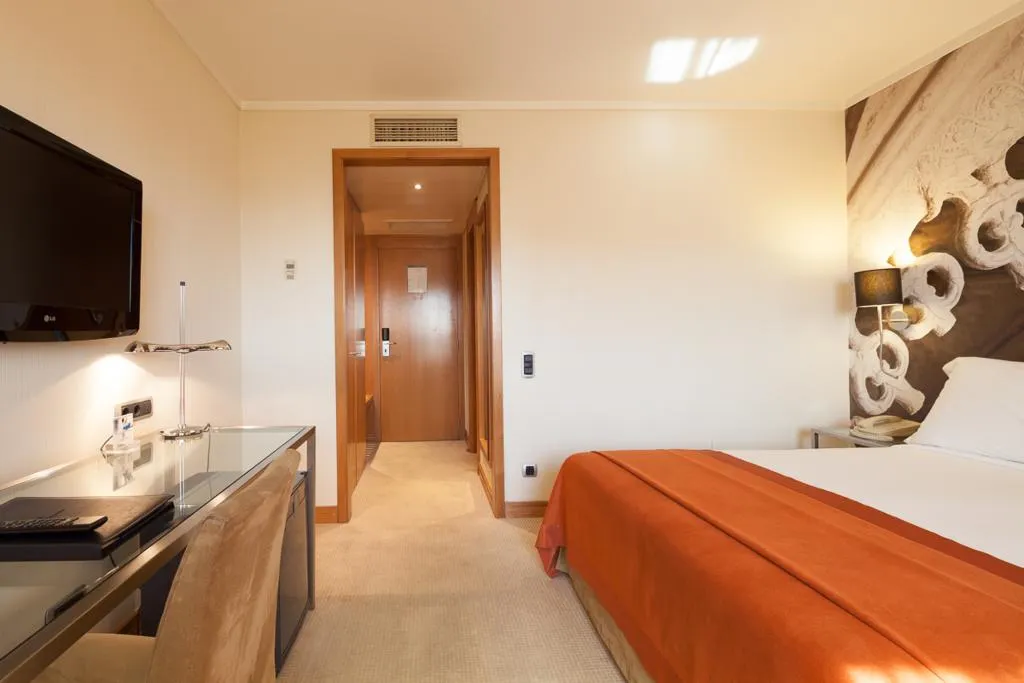 DOUBLE STANDARD Room, Marques de Pombal, Lisbon