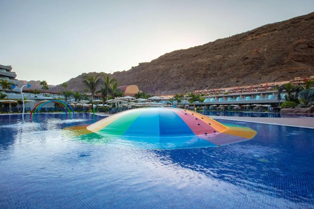 Pool, Radisson Blu Resort & Spa Gran Canaria Mogan, Gran Canaria