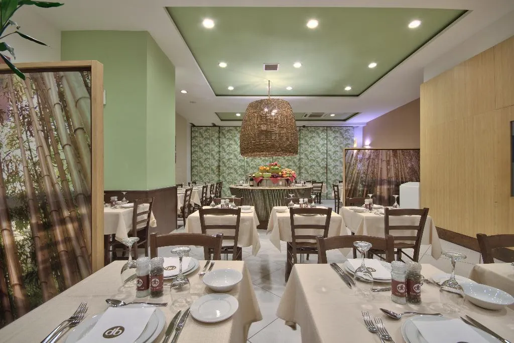 Restaurant, db Seabank Resort + Spa – All Inclusive, Malta