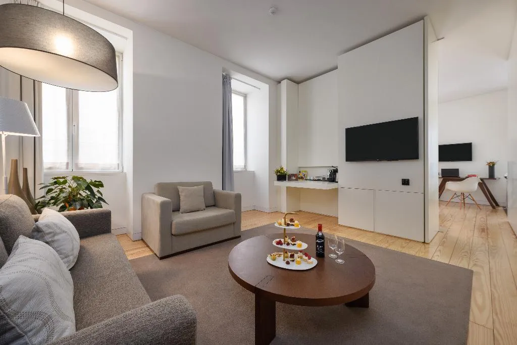 SUITE STANDARD Room, Inspira Liberdade Boutique Hotel, Lisbon
