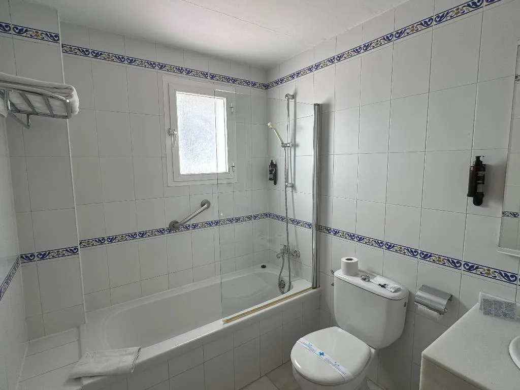 Double or Twin STANDARD Room, Hotel Nerja Club & Spa, Costa Del Sol