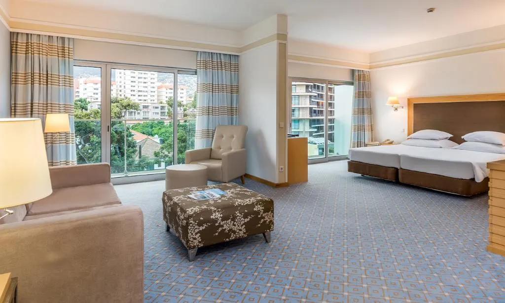 FAMILY ROOM CAPACITY 2 Room, Pestana Carlton Madeira Premium Ocean Resort, Madeira