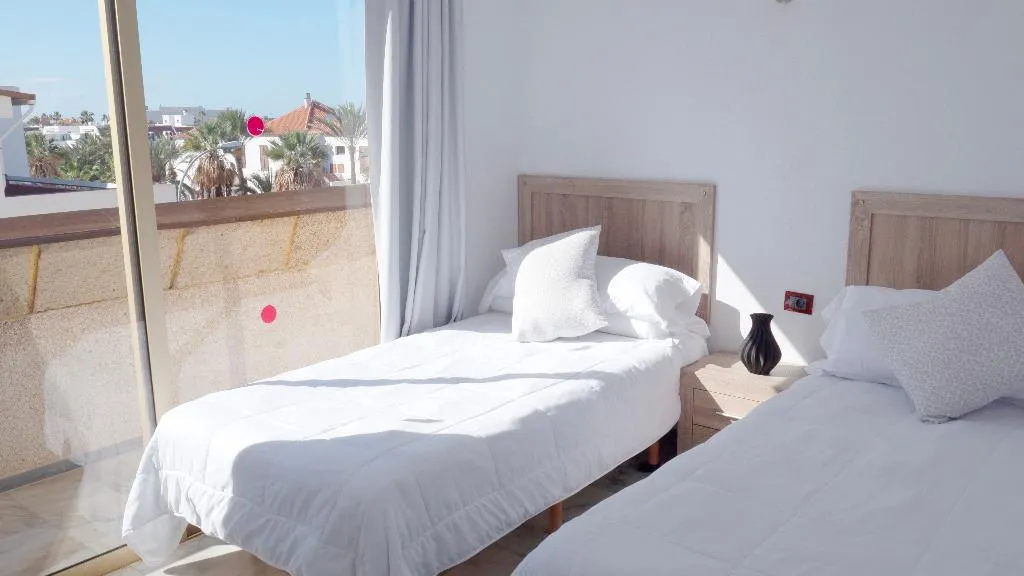 Room, Las Piramides Resort, Tenerife