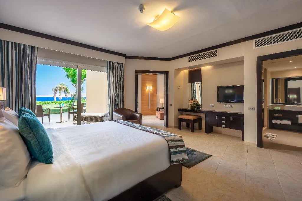 JUNIOR SUITE STANDARD Room, Cleopatra Luxury Resort Sharm El Sheikh, Red Sea Riviera