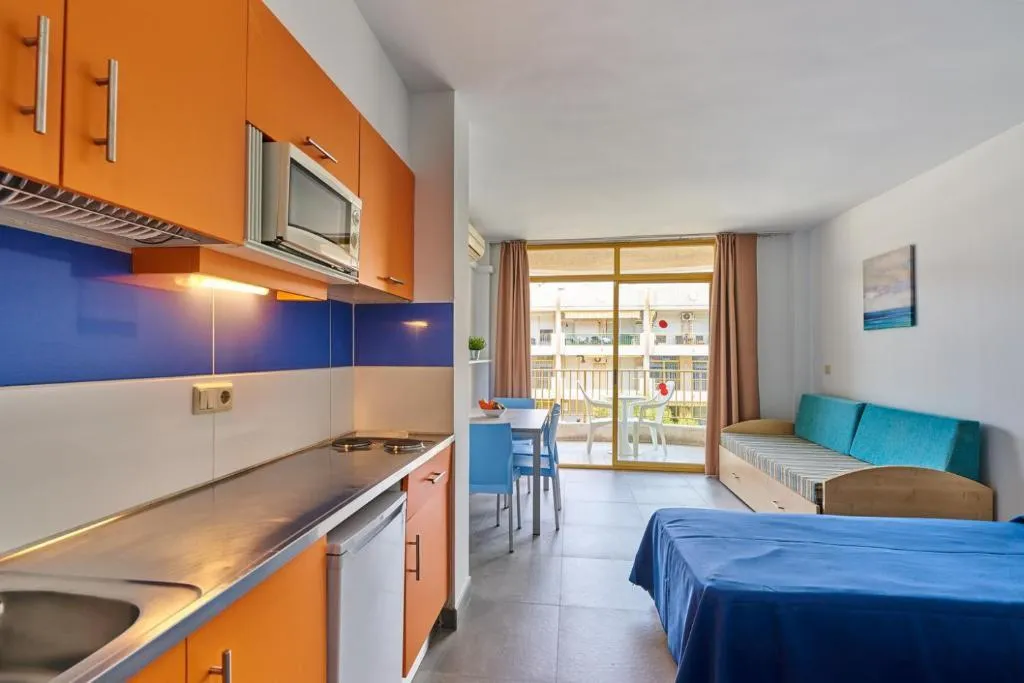STUDIO CAPACITY 3 Room, Inter2Salou, Costa Dorada
