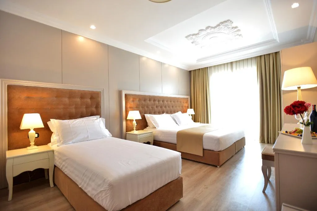 TRIPLE STANDARD Room, Flower Garden Hotel, Durres