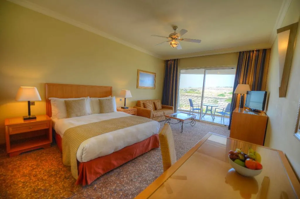 Room, Radisson Blu Resort & Spa Golden Sands, Malta