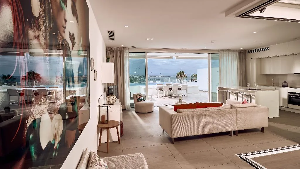 SUITE TWO BEDROOMS WITH PRIVATE POOL Room, Domes Baobab Suites, Tenerife
