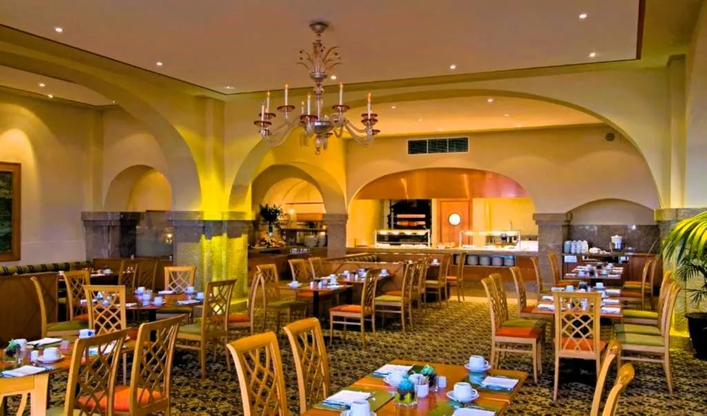 Restaurant, Pestana Carlton Madeira Premium Ocean Resort, Madeira