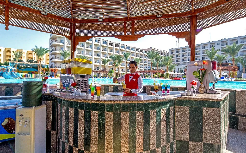 Bar, SUNRISE Azalea Aqua Park Resort, Red Sea Riviera