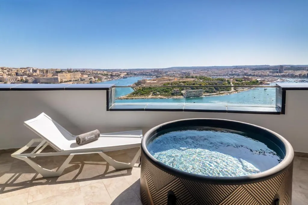 JUNIOR SUITE SEA FRONT Room, Barcelo Fortina, Malta