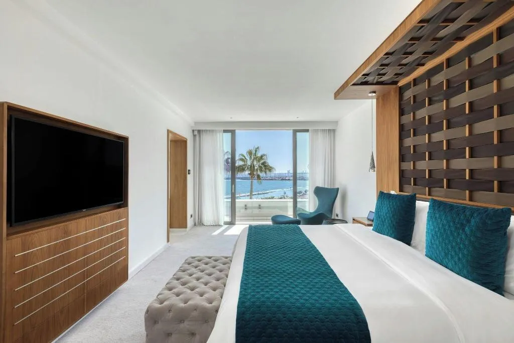JUNIOR SUITE KING BED NON SMOKING Room, Parklane, a Luxury Collection Resort & Spa, Cyprus