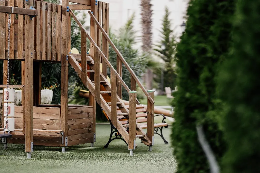 Sports and Entertainment, Flower Garden Hotel, Durres