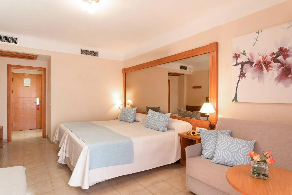 FAMILY ROOM STANDARD Room, GF Fañabe, Tenerife