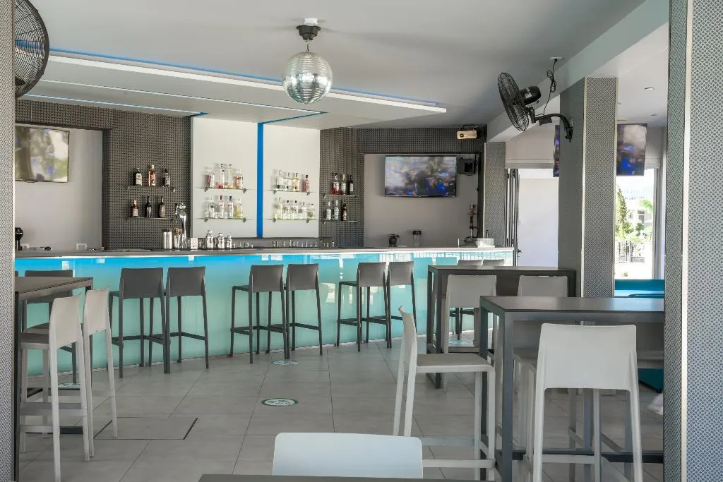Bar, Hotel Canadian, Zante