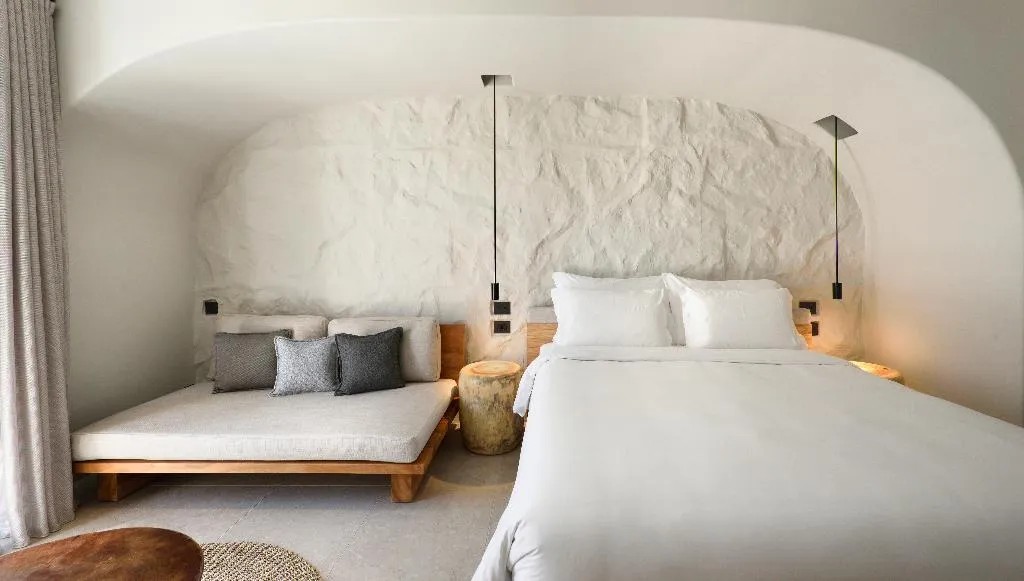 JUNIOR SUITE WITH TERRACE Room, Radisson Blu Zaffron Resort, Santorini