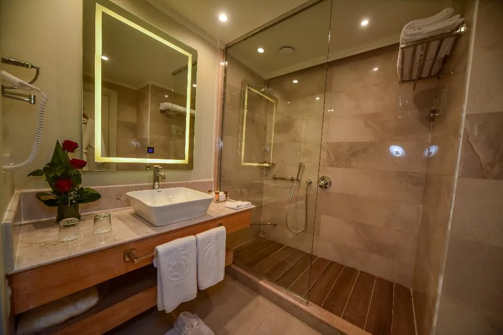 SINGLE DELUXE POOL VIEW Room, Cleopatra Luxury Resort Sharm Adults Only, Red Sea Riviera