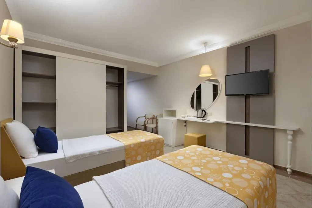 FAMILY ROOM ECONOMY Room, Prestige Alanya, Antalya