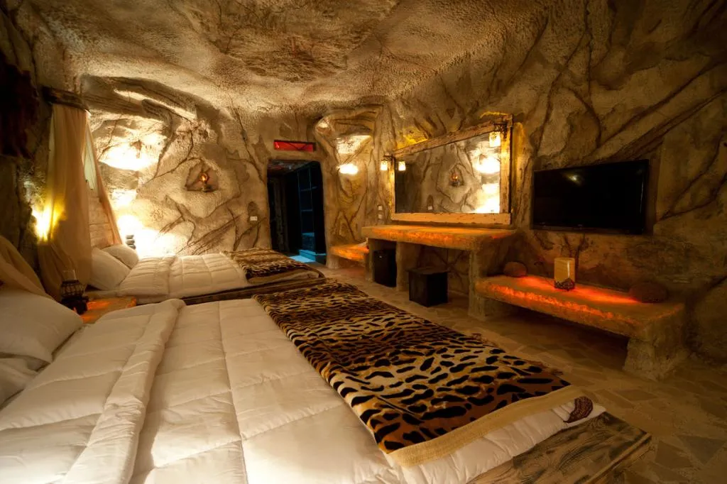 DOUBLE WITH PRIVATE POOL Room, Caves Beach Resort Hurghada, Red Sea Riviera
