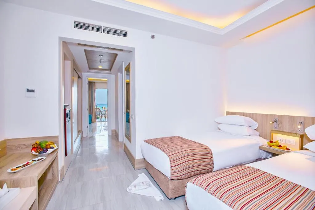 Room, Titanic Beach Spa & Aqua Park, Red Sea Riviera
