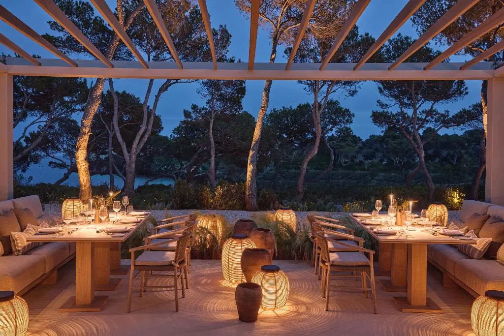Restaurant, Ikos Porto Petro, Majorca