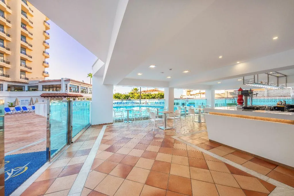 Terrace, Globales Gardenia Hotel, Costa Del Sol
