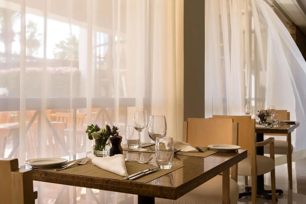 Restaurant, Annabelle, Cyprus