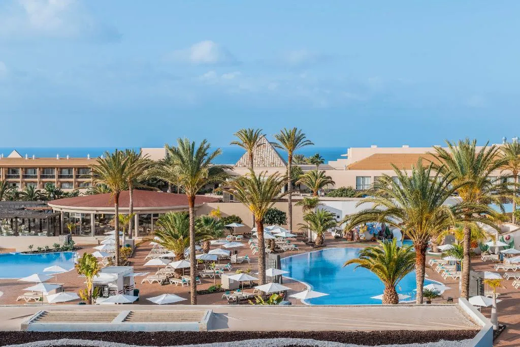 FAMILY ROOM POOL VIEW Room, Iberostar Waves Gaviotas Park, Fuerteventura