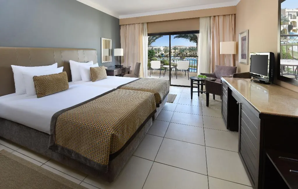 TWIN SUPERIOR POOL VIEW Room, Jaz Aquamarine, Red Sea Riviera