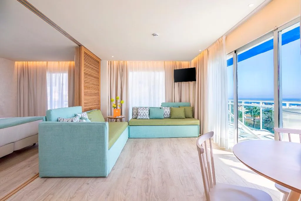 JUNIOR SUITE CAPACITY 3 Room, Palmasol Hotel, Costa Del Sol