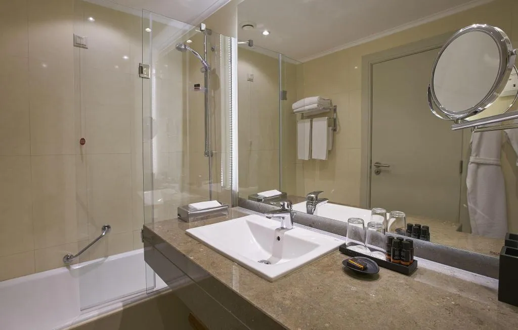 JUNIOR SUITE GARDEN VIEW Room, Suite Hotel Eden Mar, Madeira