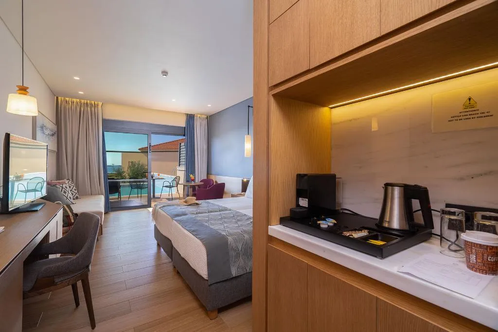 JUNIOR SUITE POOL VIEW Room, Apollonion Asterias Resort & Spa, Kefallinia