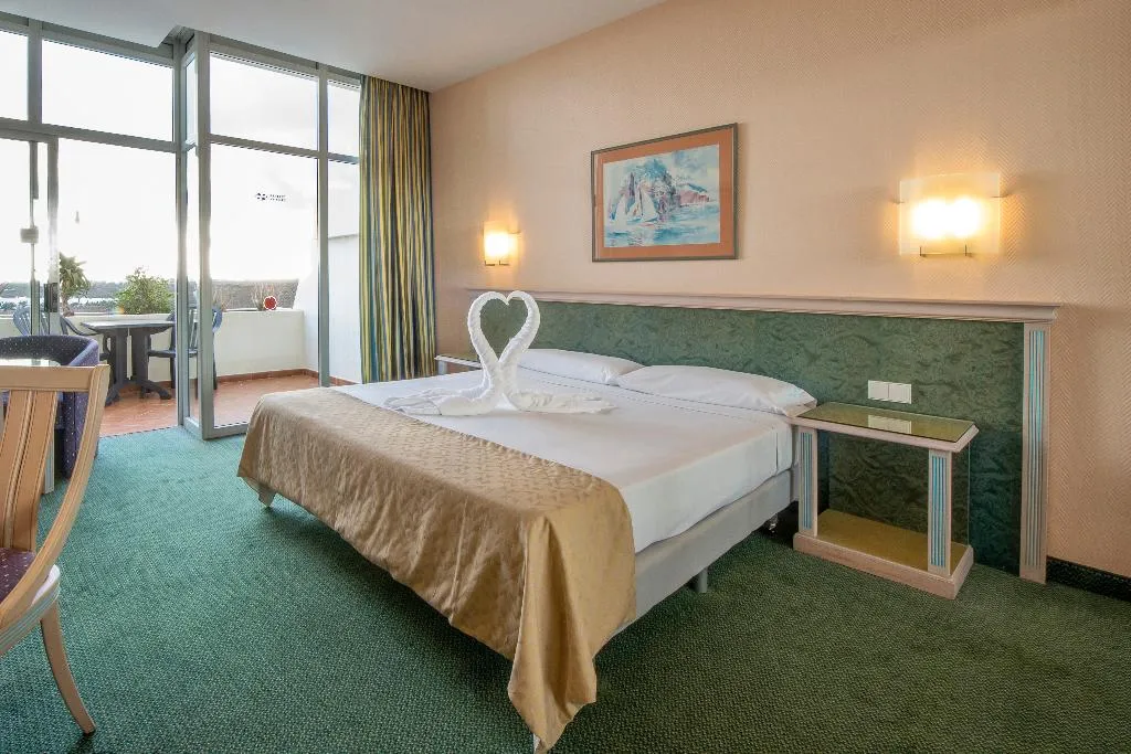 Double or Twin STANDARD Room, Hotel Beatriz Costa & Spa, Lanzarote