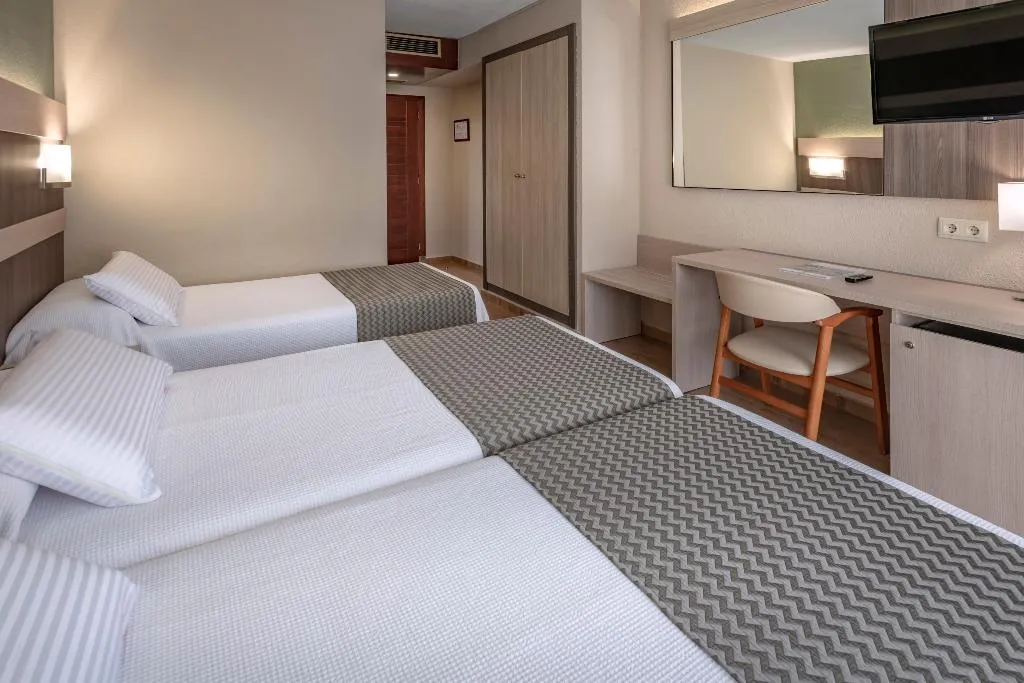Double or Twin CAPACITY 3 Room, 4R Playa Park, Costa Dorada