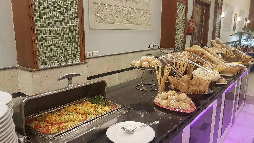Restaurant, Royal Lagoons Resort & Aqua Park, Red Sea Riviera
