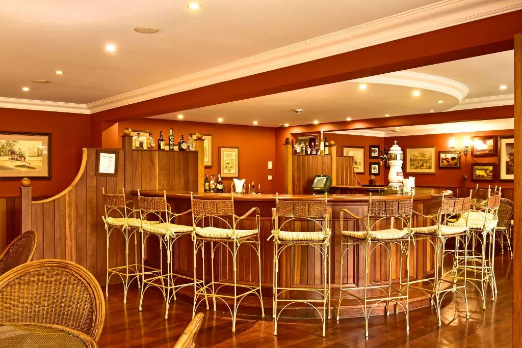 Bar, Pestana Village Garden Hotel, Madeira