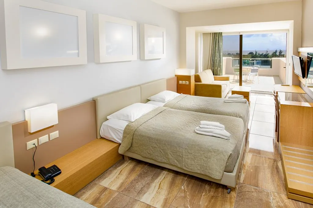 QUADRUPLE SEA VIEW Room, Sovereign Beach Hotel, Kos