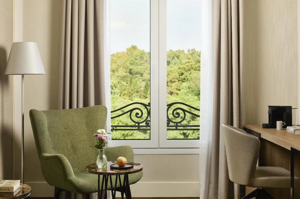 DOUBLE SUPERIOR WITH VIEWS Room, NH Madrid Nacional, Madrid