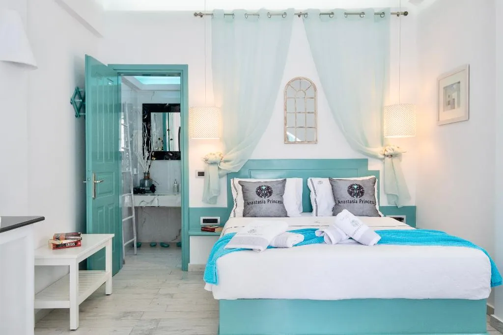 SUITE WITH JACUZZI Room, Anastasia Princess Luxury Beach Residence, Santorini