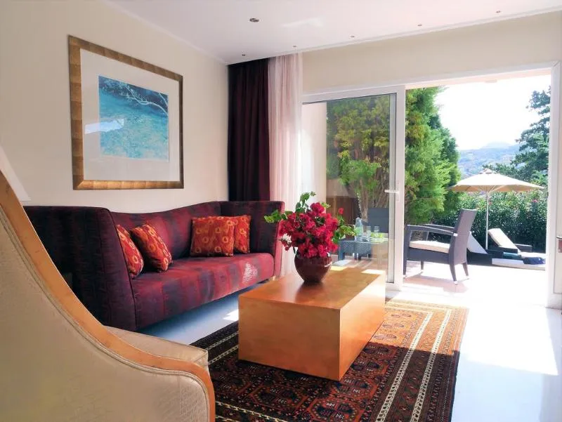 VILLA WITH PRIVATE POOL Room, Out Of The Blue Resort, Crete