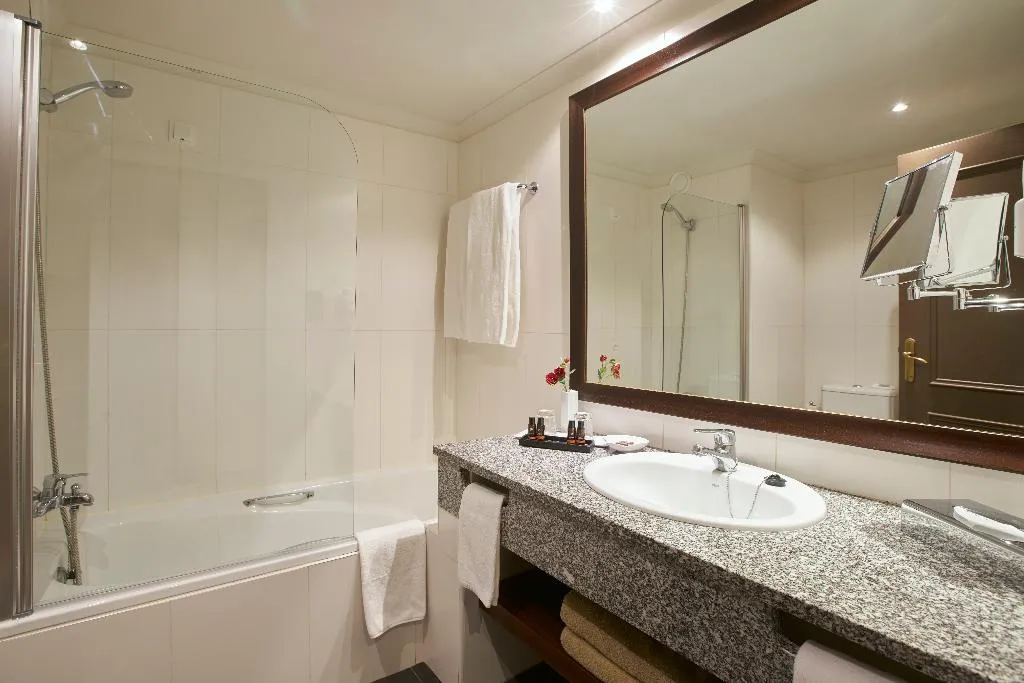 SUITE CAPACITY 3 Room, PortoBay Falesia, Algarve