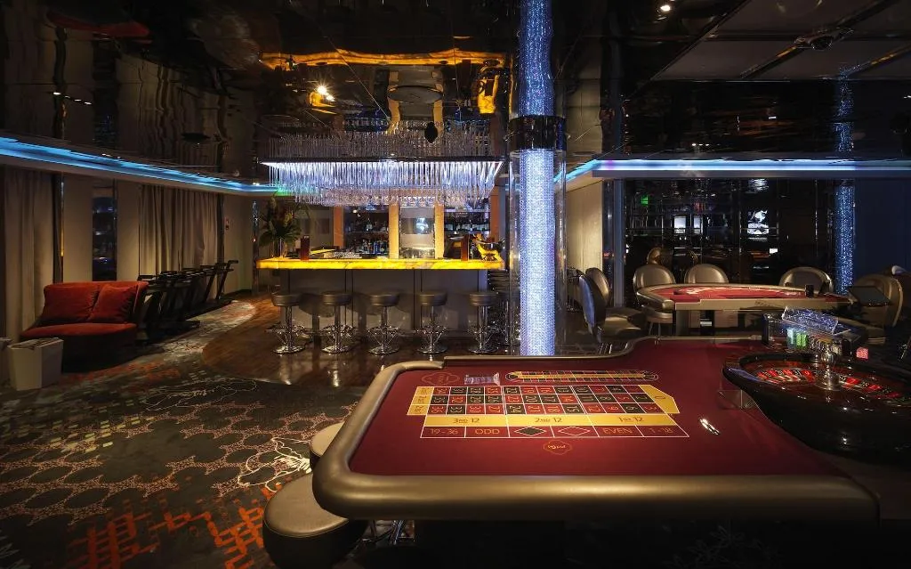 Sports and Entertainment, Sunborn Gibraltar, Gibraltar