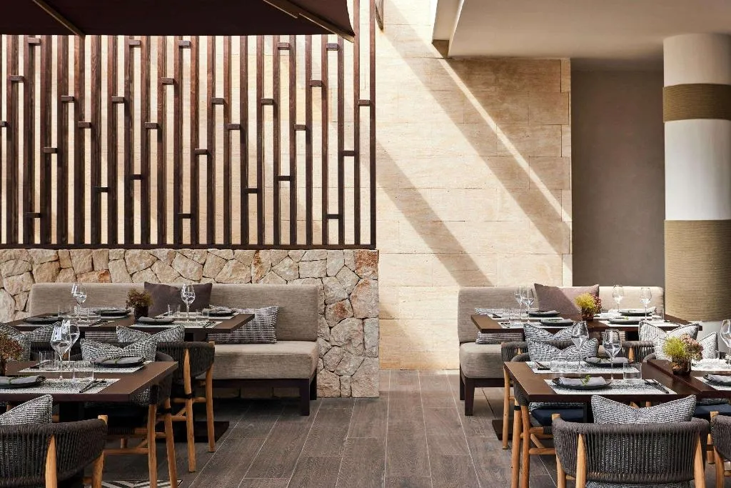 Restaurant, Ikos Porto Petro, Majorca