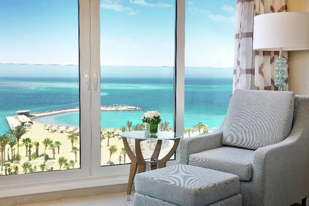 DOUBLE DELUXE QUEEN BED Room, Hilton Hurghada Plaza, Red Sea Riviera